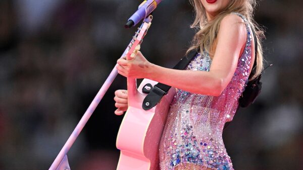 Taylor Swift Files Trademark for Voice and Likeness Amid AI Concerns