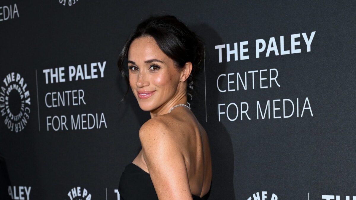 Meghan Markle’s Black Dress Style Secretly Conceals the Tummy for $23