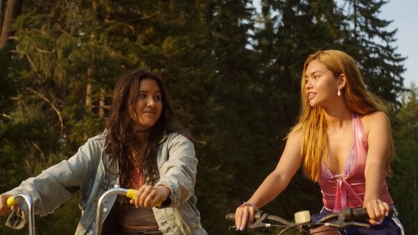 Myra Molloy On Playing Sonya In ‘Girls Like Girls’ & Broadway Debut