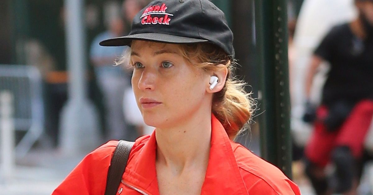 Jennifer Lawrence’s Unexpected Leggings Styling Hack Sparks a Trend