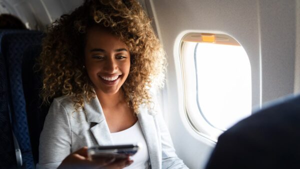 “Time Blocking” Is The Genius Way To Survive Long Flights