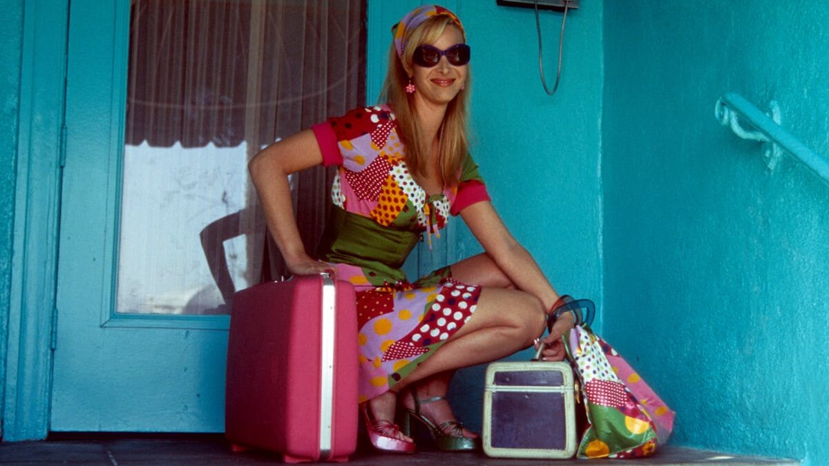 Lisa Kudrow Teases ‘Romy & Michele’ Sequel, Says Script Is ‘Really Funny’